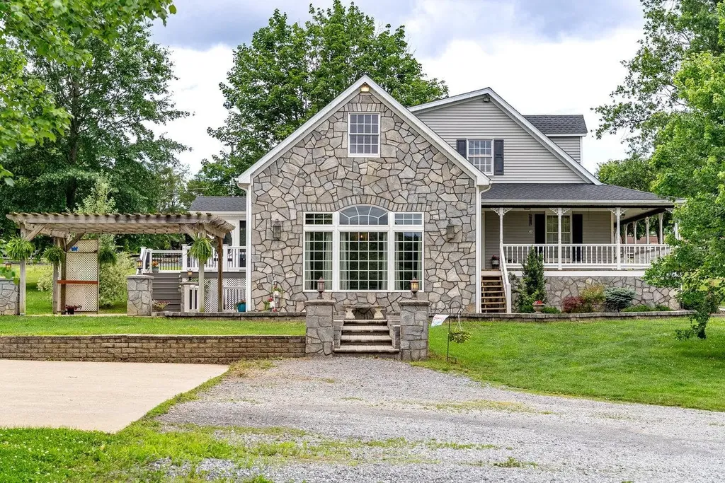 17962 Old Barn Lane Elkton VA 22827