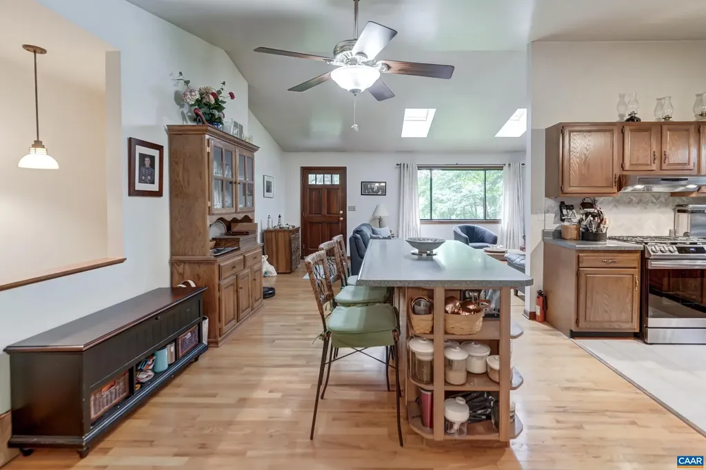 7160 Burnt Mountain Road Afton VA 22920