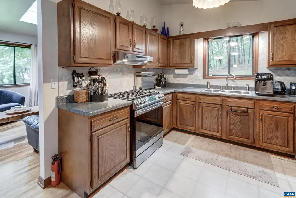 7160 Burnt Mountain Road Afton VA 22920