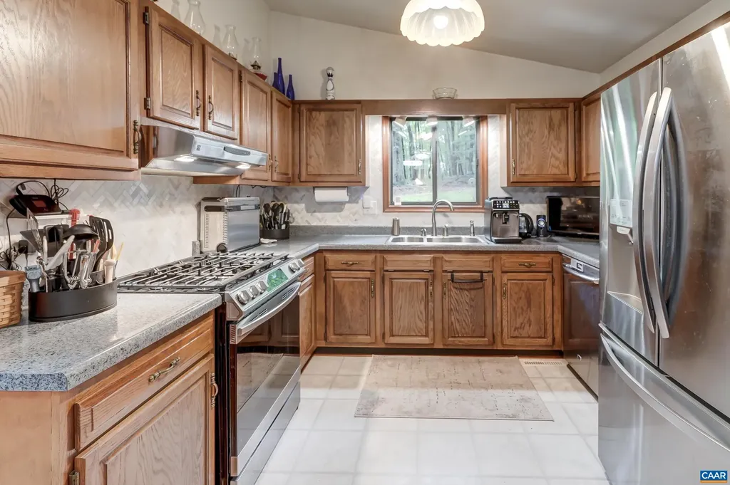 7160 Burnt Mountain Road Afton VA 22920