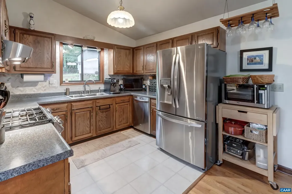 7160 Burnt Mountain Road Afton VA 22920