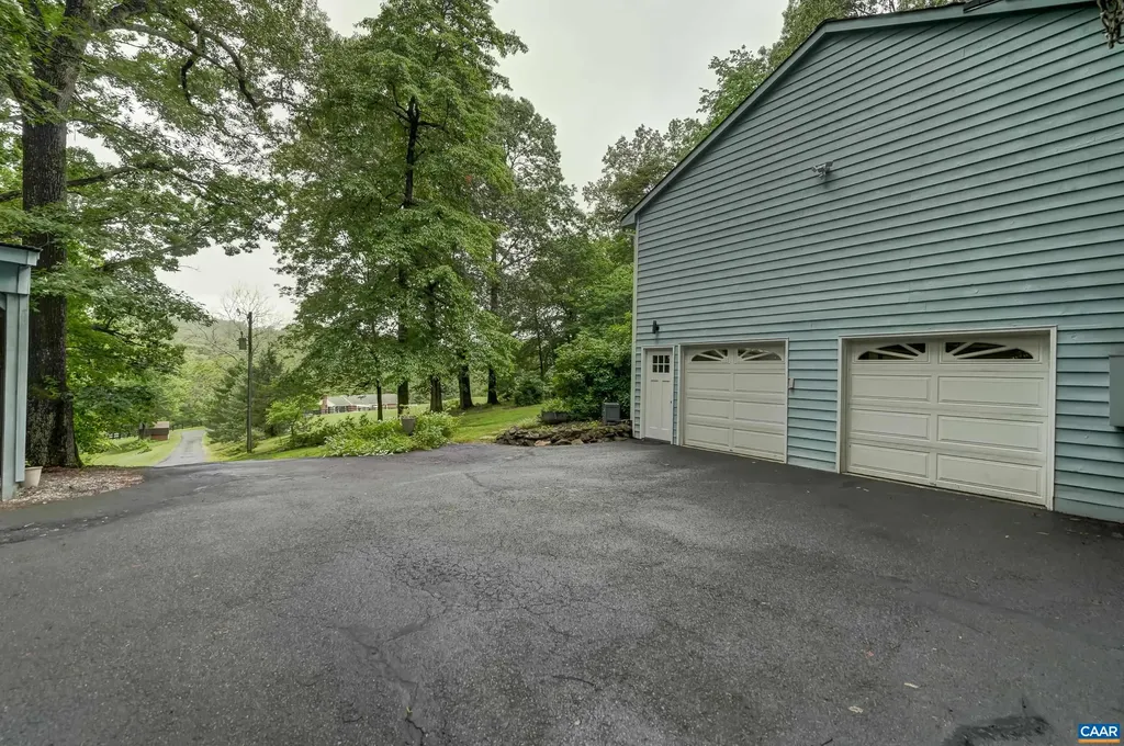 7160 Burnt Mountain Road Afton VA 22920