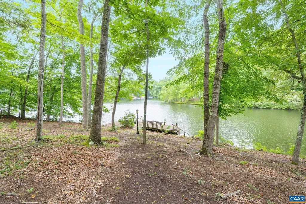 19 Piedmont Lane Palmyra VA 22963