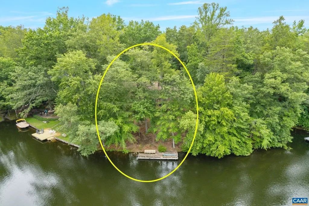 19 Piedmont Lane Palmyra VA 22963