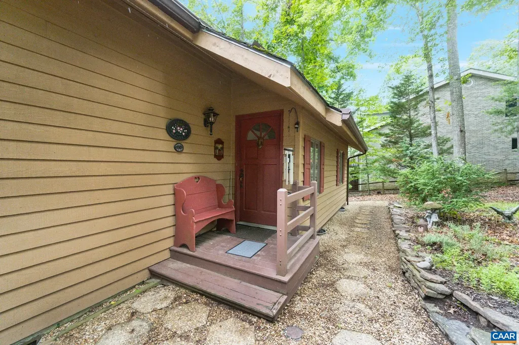 19 Piedmont Lane Palmyra VA 22963