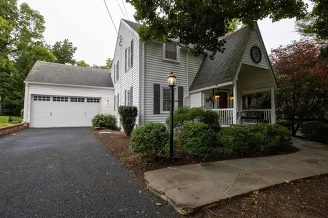 420 College Circle Staunton VA 24401