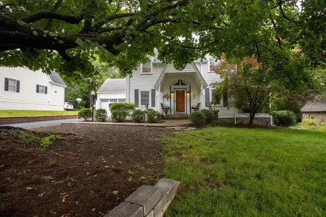 420 College Circle Staunton VA 24401