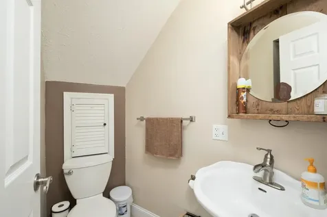 106 2nd Street Shenandoah VA 22849