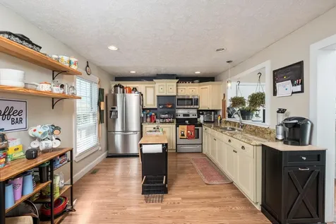106 2nd Street Shenandoah VA 22849