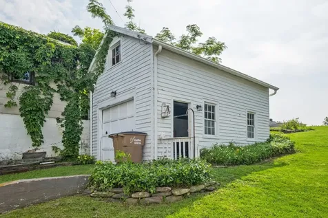 106 2nd Street Shenandoah VA 22849