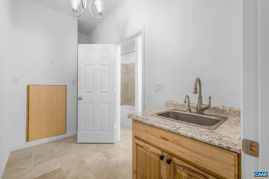 3615 Doctors Crossing Charlottesville VA 22911