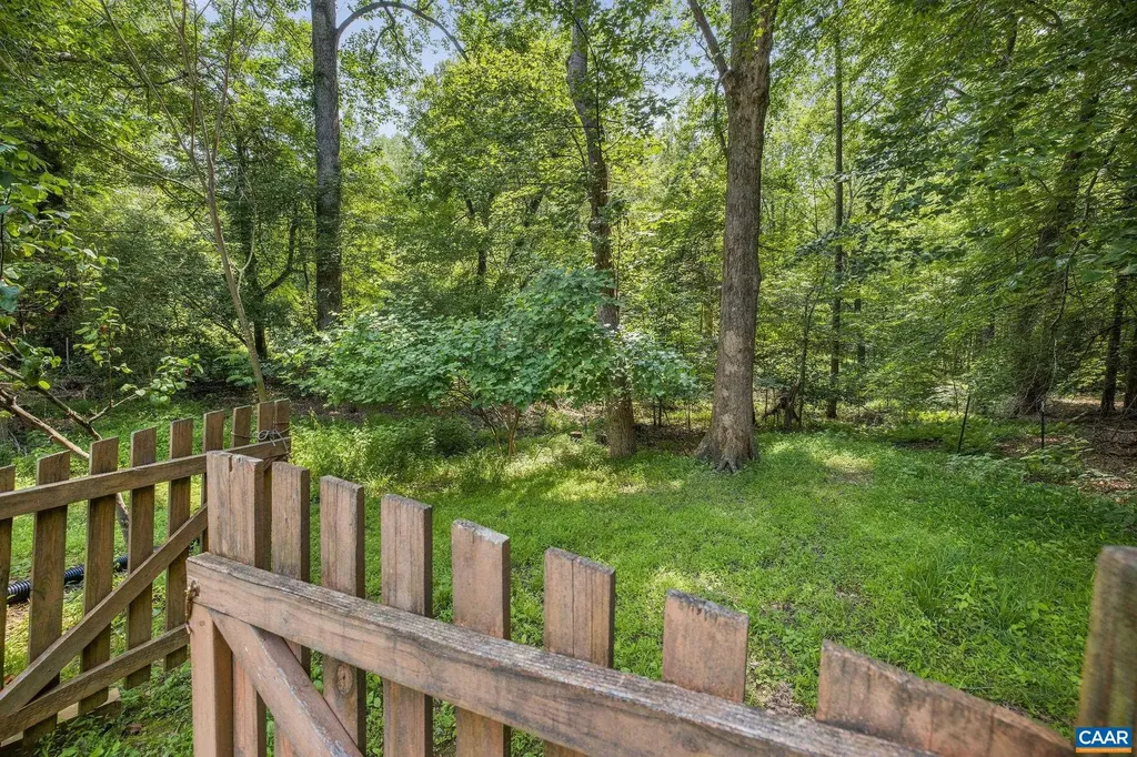 3615 Doctors Crossing Charlottesville VA 22911