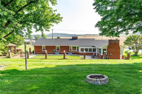 5213 Rawley Pike Rockingham VA 22801