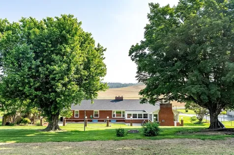 5213 Rawley Pike Rockingham VA 22801
