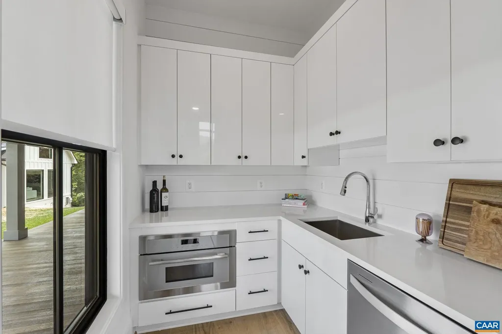 310 Goodloe Lane Afton VA 22920