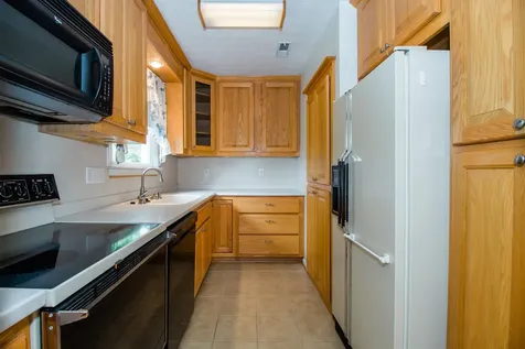 107 Century Village New Market VA 22844