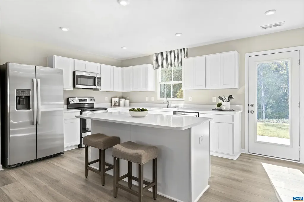 64 Glacier Avenue Barboursville VA 22923