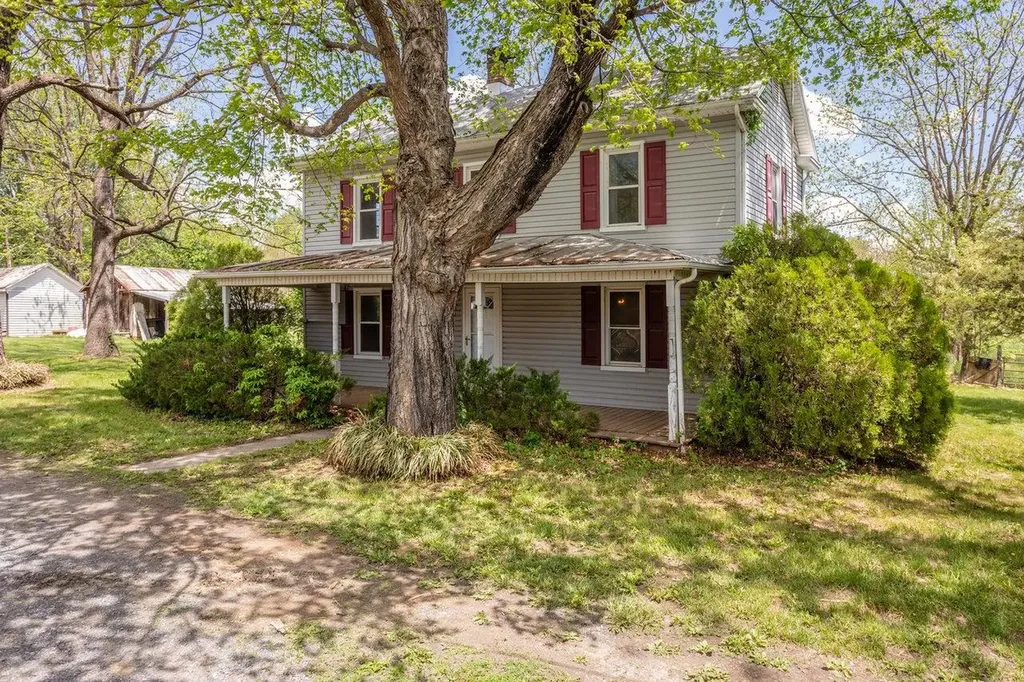 56 Grindstone Road Bridgewater VA 22812