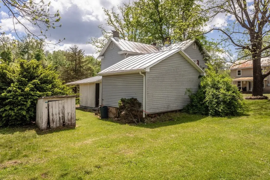 56 Grindstone Road Bridgewater VA 22812