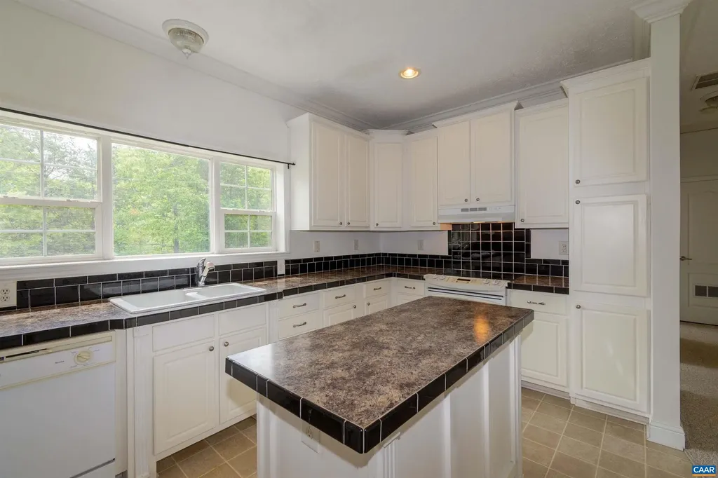 2671 Waldrop Church Road Louisa VA 23093