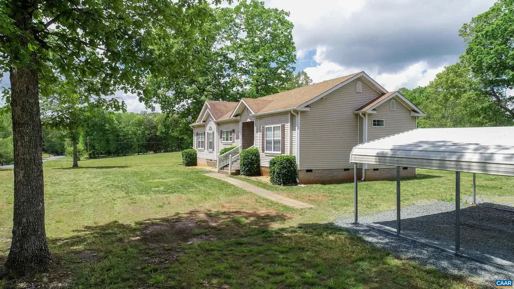 2671 Waldrop Church Road Louisa VA 23093