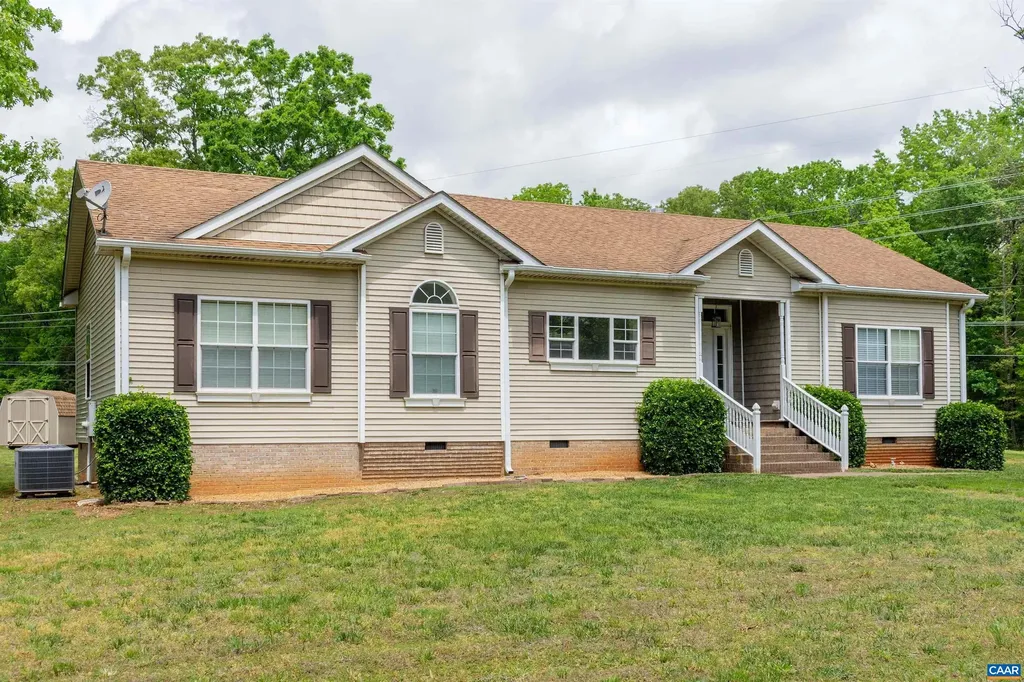 2671 Waldrop Church Road Louisa VA 23093