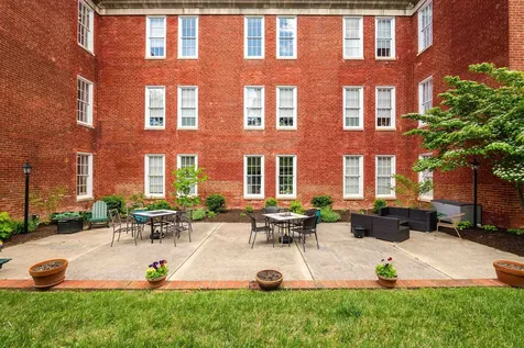 101 Village Drive W Staunton VA 24401