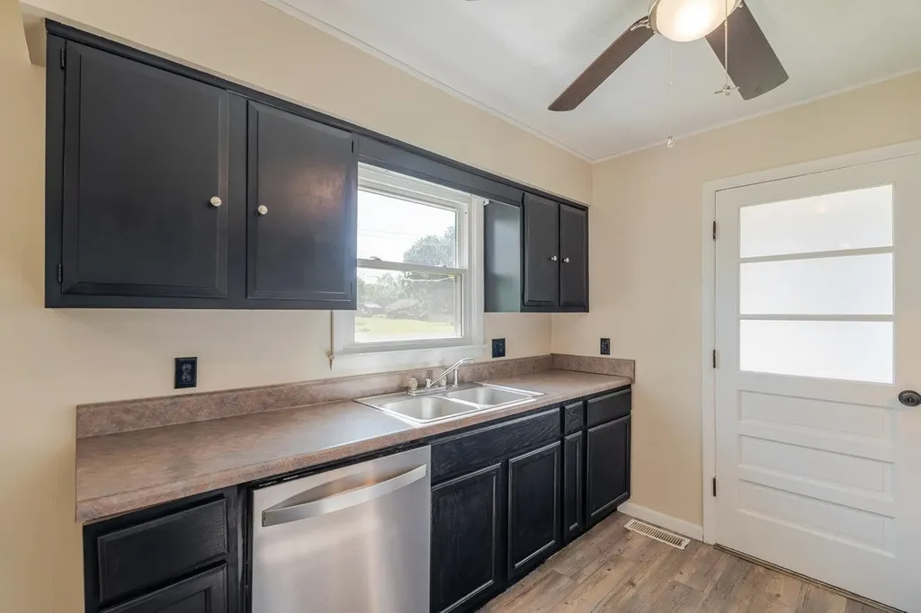 109 Jackson Avenue Elkton VA 22827