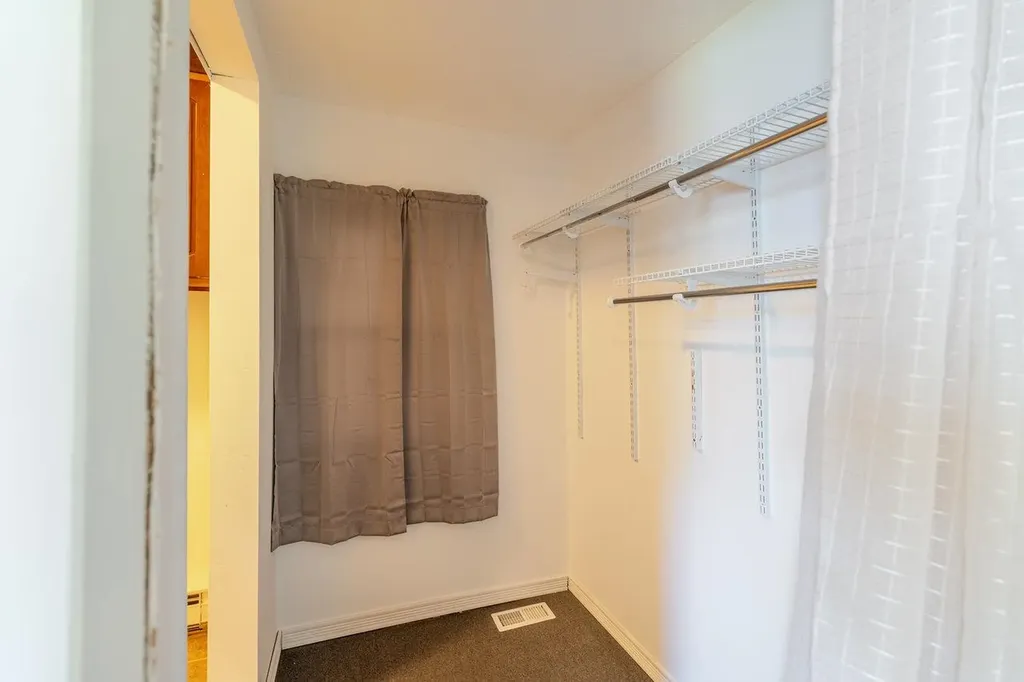 109 Jackson Avenue Elkton VA 22827