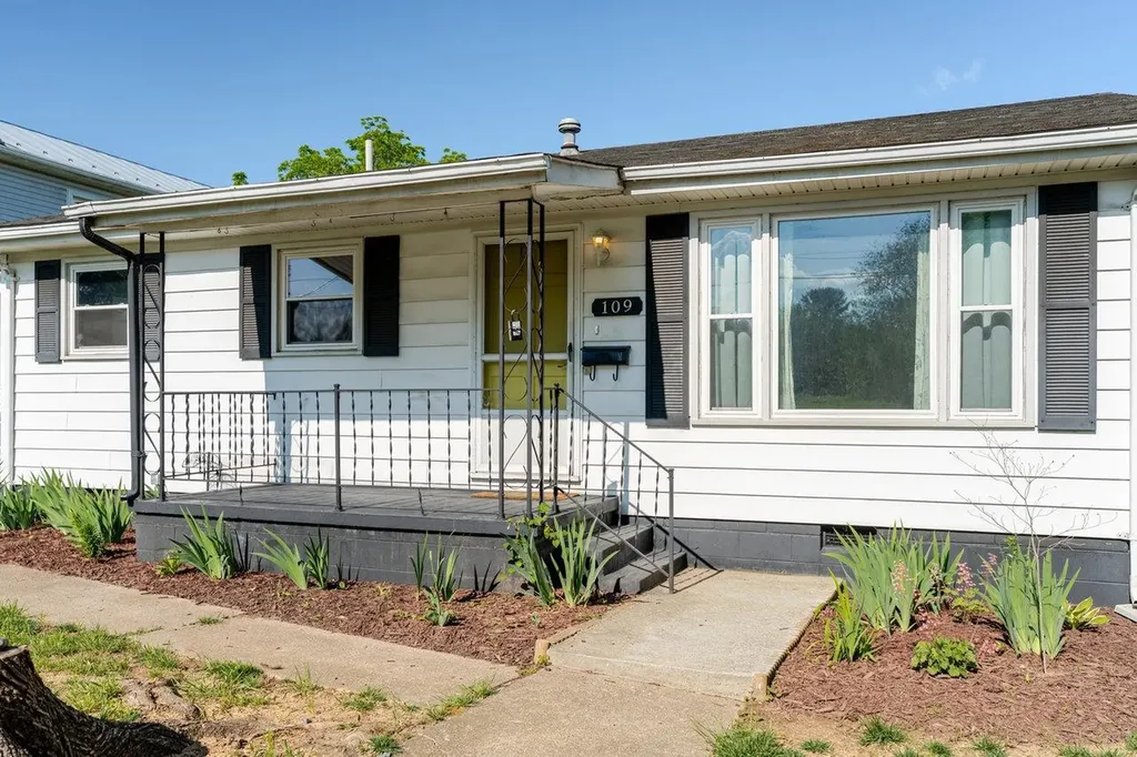 109 Jackson Avenue Elkton VA 22827