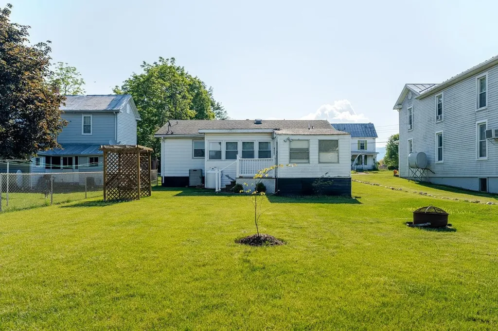 109 Jackson Avenue Elkton VA 22827