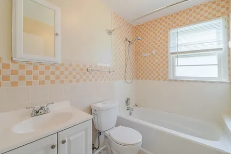 109 Jackson Avenue Elkton VA 22827