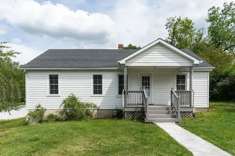 311 Gray Avenue Staunton VA 24401