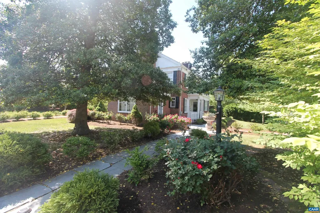 85 Georgetown Road Charlottesville VA 22901