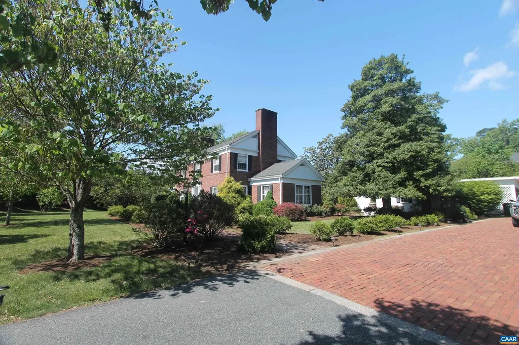 85 Georgetown Road Charlottesville VA 22901