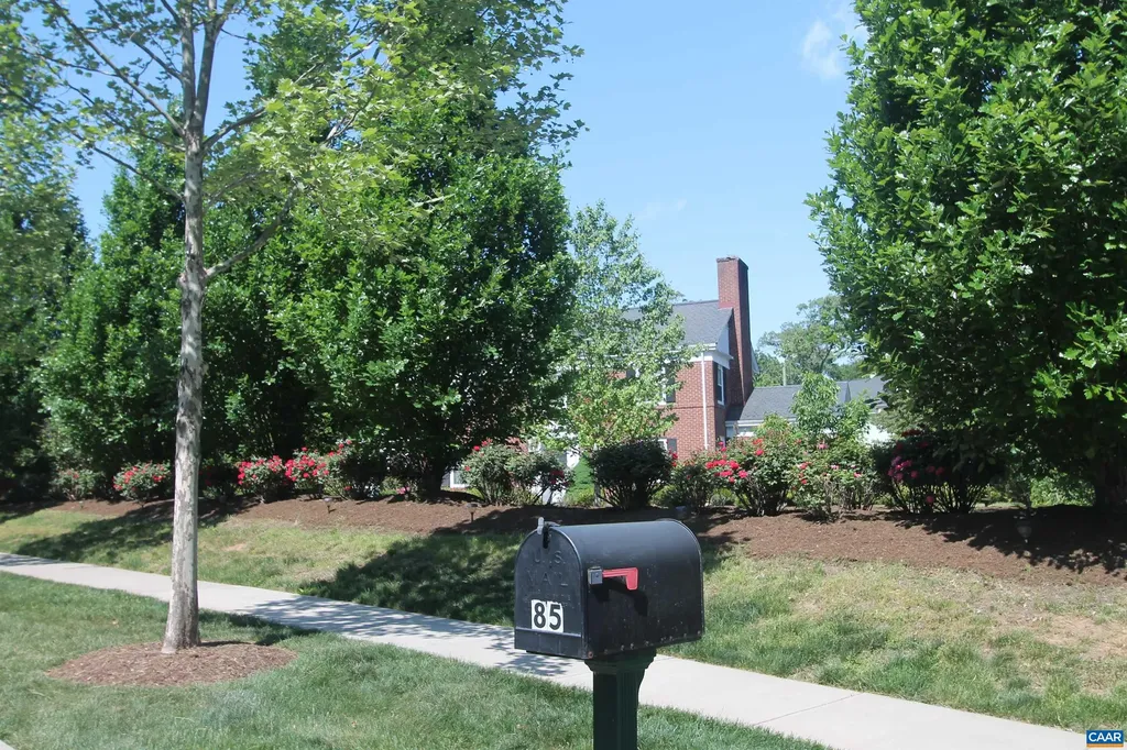 85 Georgetown Road Charlottesville VA 22901