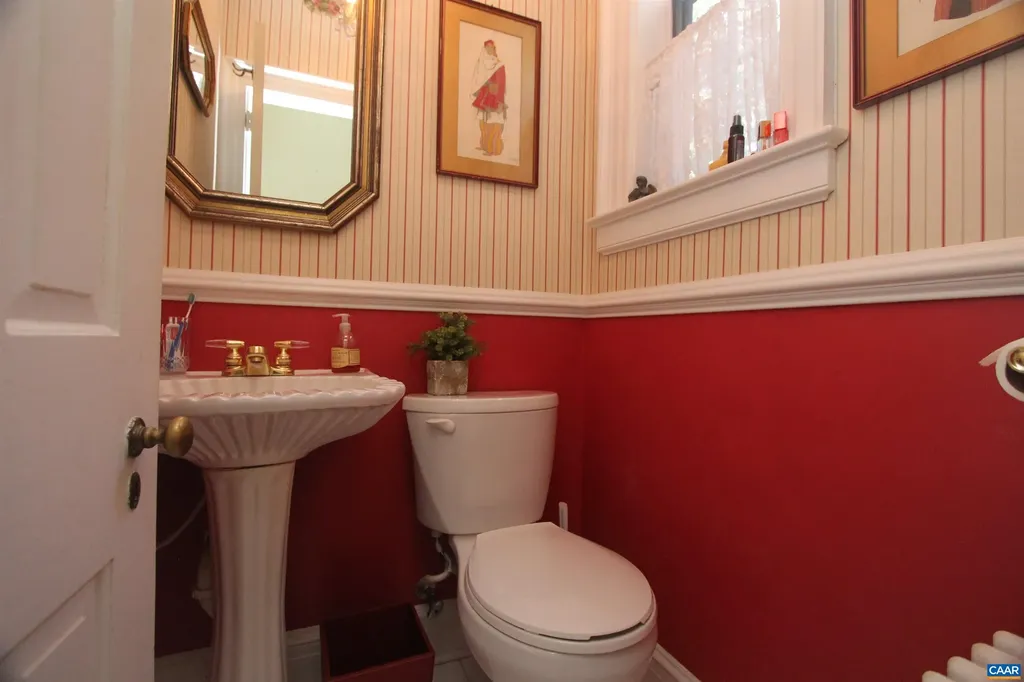 85 Georgetown Road Charlottesville VA 22901