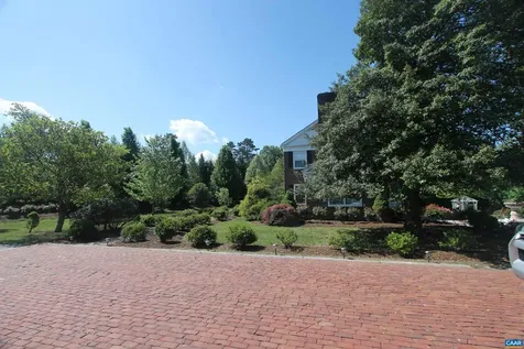 85 Georgetown Road Charlottesville VA 22901