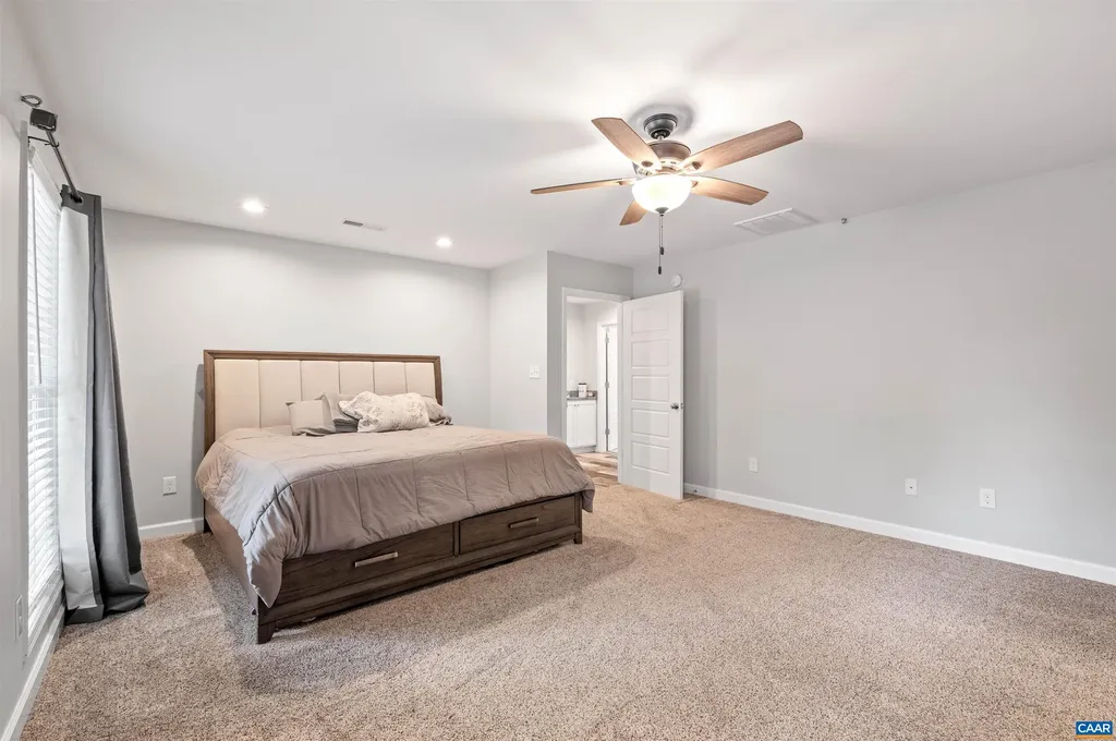 31 Oak Grove Road Palmyra VA 22963