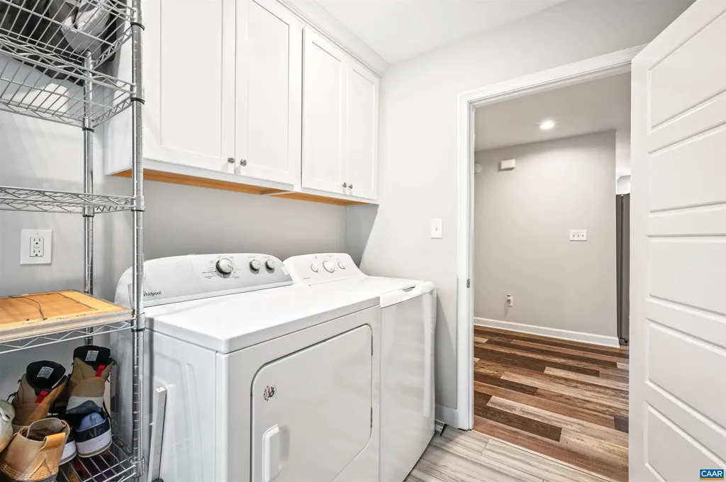 31 Oak Grove Road Palmyra VA 22963