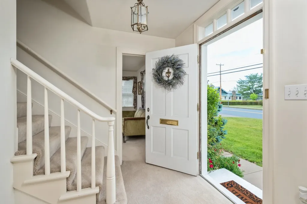 208 Stuart Avenue N Elkton VA 22827