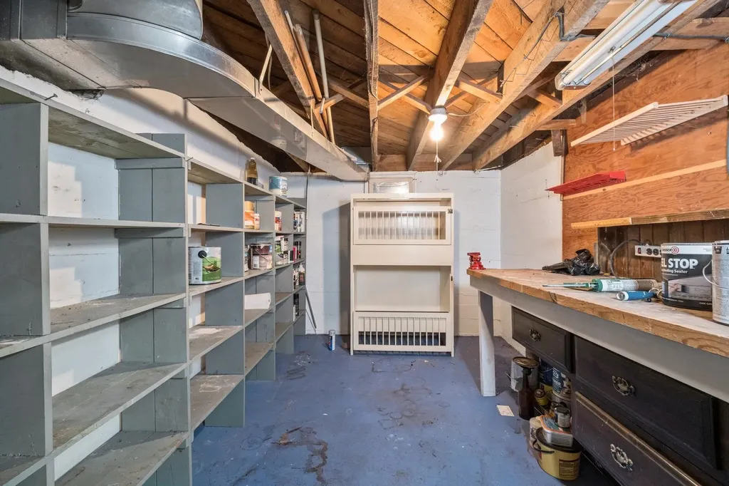 208 Stuart Avenue N Elkton VA 22827