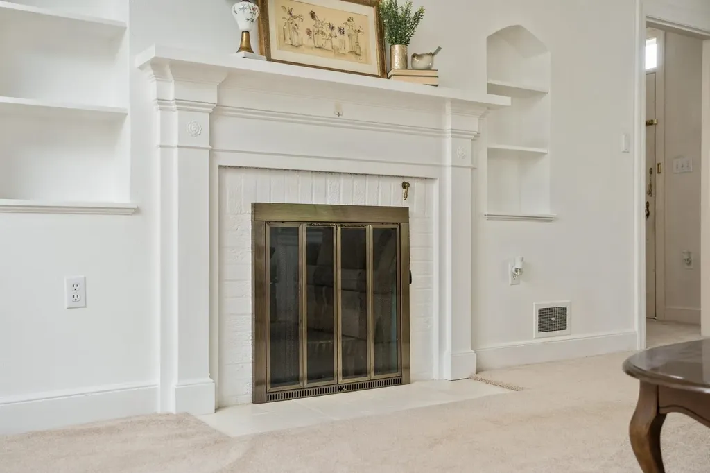 208 Stuart Avenue N Elkton VA 22827