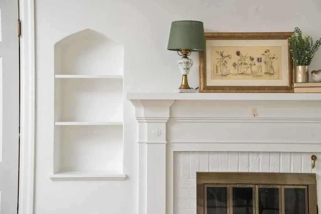 208 Stuart Avenue N Elkton VA 22827