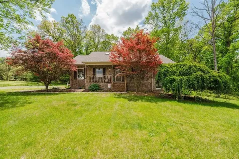 256 Back Road Shenandoah VA 22849