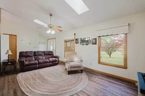 256 Back Road Shenandoah VA 22849