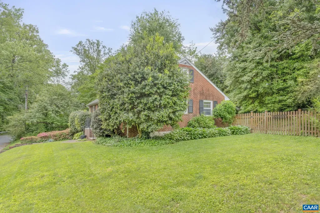 1221 Greenway Road Charlottesville VA 22903