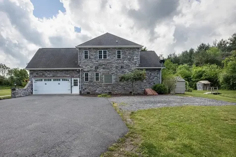 9186 Black Rock Road Grottoes VA 24441