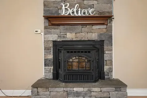 9186 Black Rock Road Grottoes VA 24441