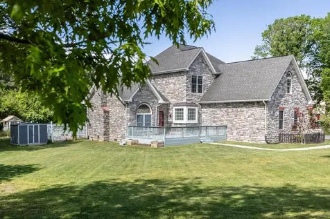 9186 Black Rock Road Grottoes VA 24441